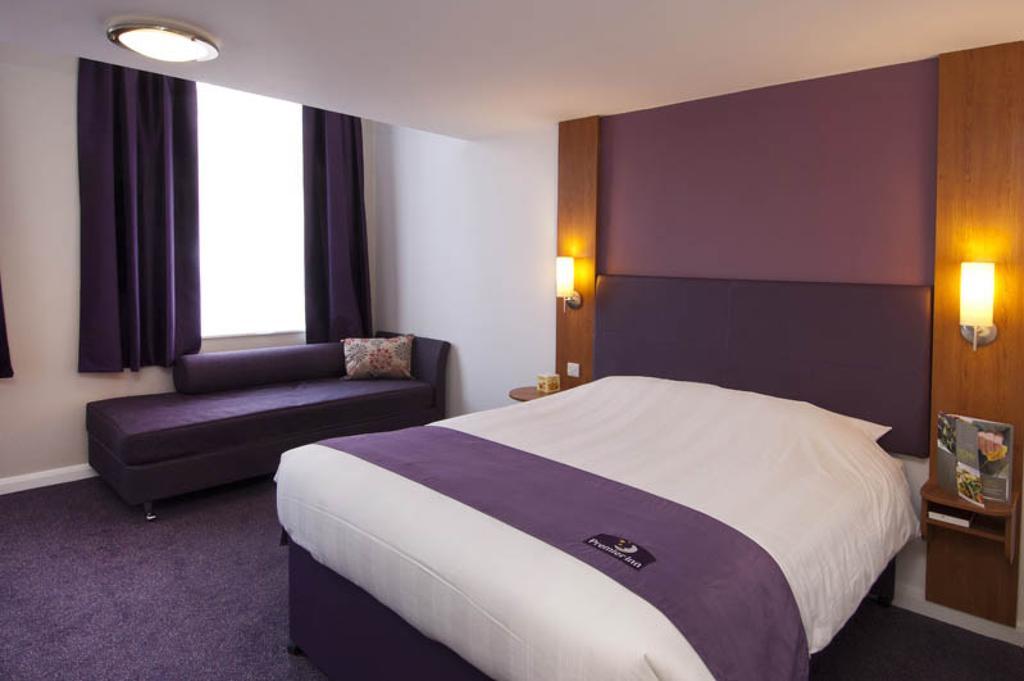 Dundee East Premier Travel Inn Номер фото