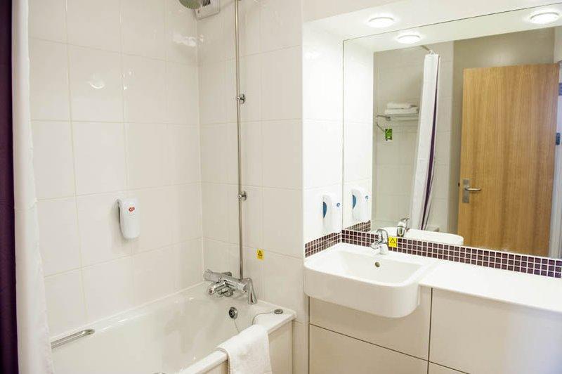 Dundee East Premier Travel Inn Экстерьер фото