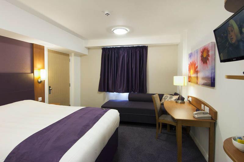 Dundee East Premier Travel Inn Экстерьер фото